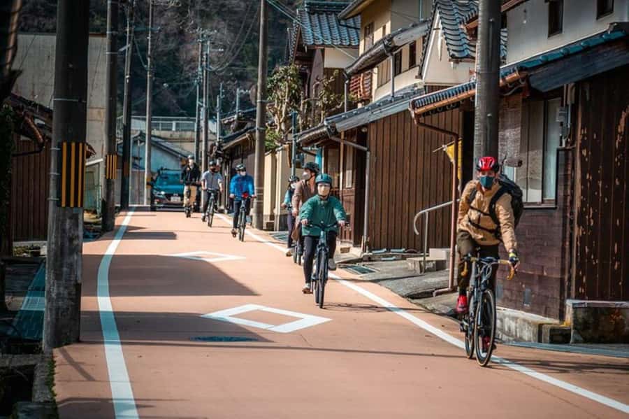 Osaka: Riverside E-Bike Tour with Coffee and Udon - An In-Depth Look at the Riverside E-Bike Tour