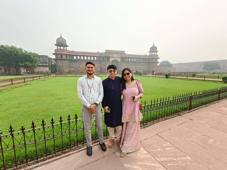Agra : Taj Mahal Fast-Track Entry Tour with Expert Guide - Key Points