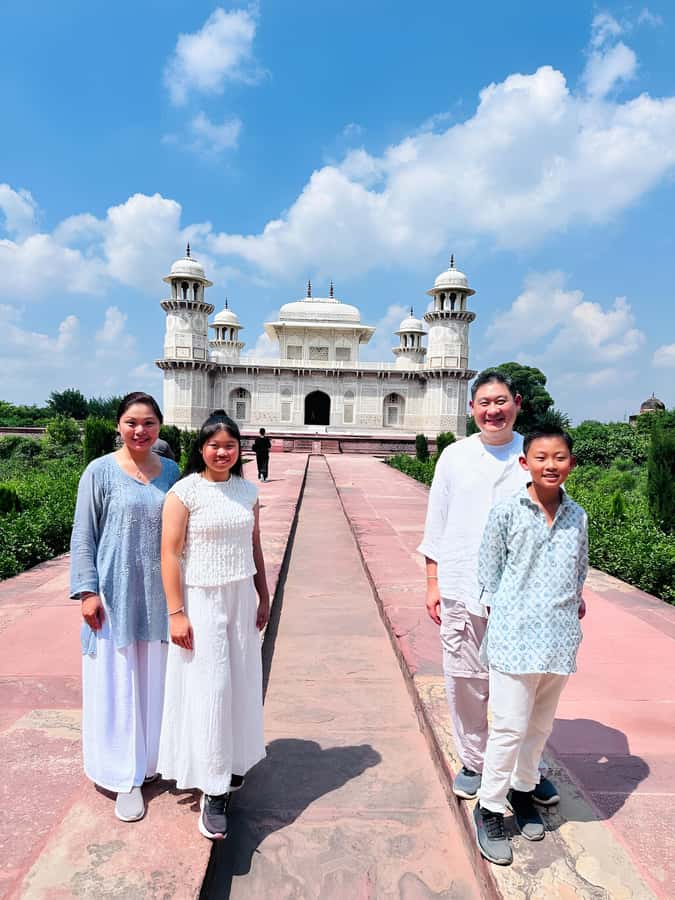 Agra: Skip-the-Line Taj Mahal, Agra Fort & Baby Taj Day Tour - FAQ