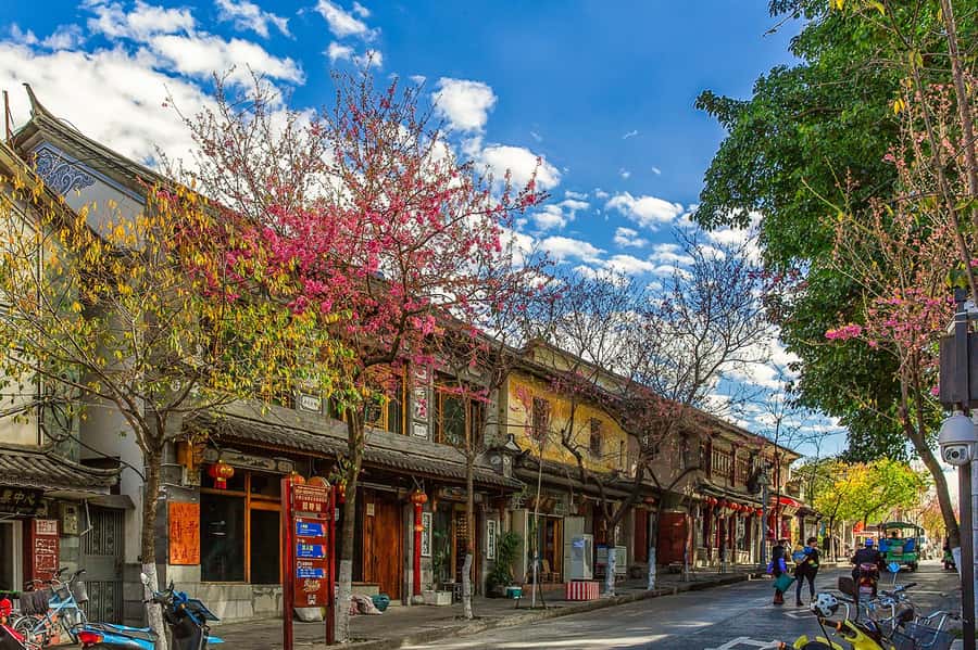 2-Day Lugu Lake: Boat Ride, Island Hike & Mosuo Cultural - What Makes This Tour Stand Out?