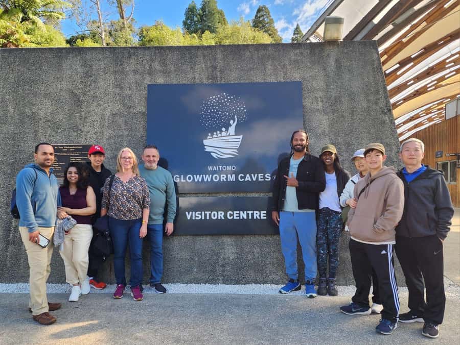 From Auckland: Hobbiton, Waitomo Caves & Kiwi House Tour - Who Will Love This Tour?