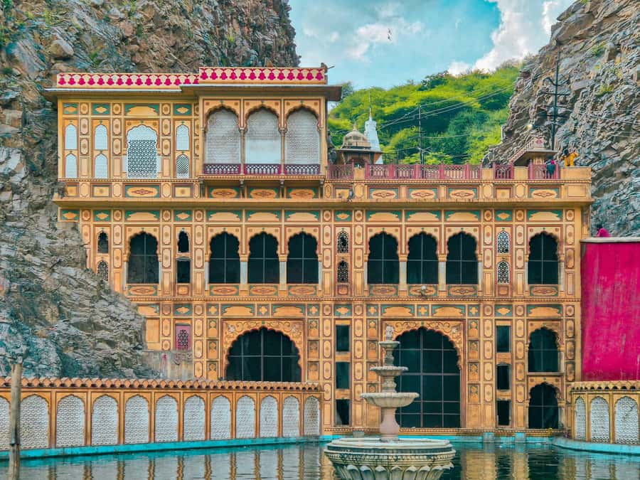 Jaipur: 4-hour Morning Tuk Tuk Tour Local Life With Temple - Starting the Day: Hotel Pickup & Calm Streets