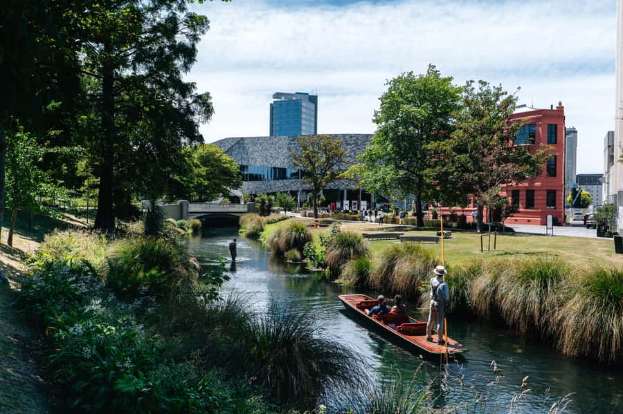 Lyttelton Shore Excursion: Christchurch Highlights & Punting - What Makes This Tour Stand Out