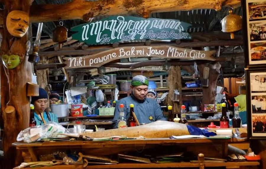 Yogyakarta: Temple Tour & Local Food Experience - Who Will Love This Tour?