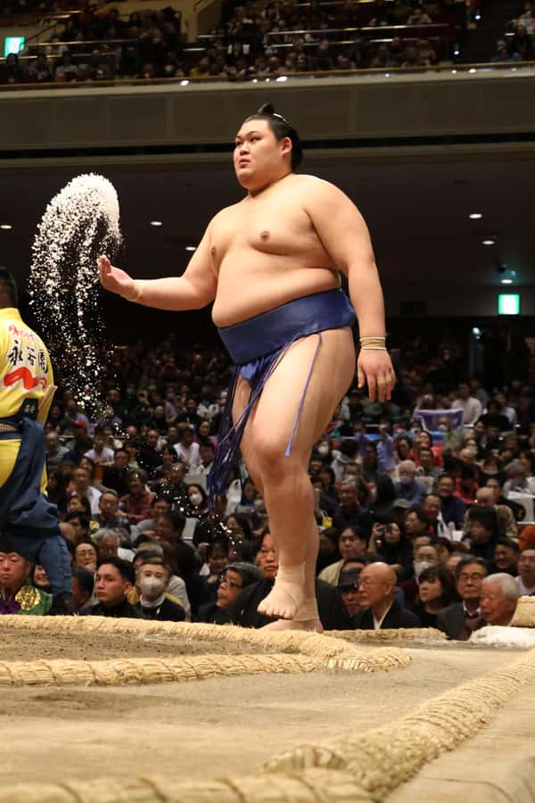 Kobe Sumo Tour from Osaka (Guide & Ticket Included) | Mar 31 - FAQs