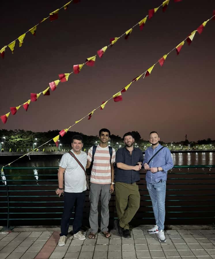 Walk in Bangalore: Lake, Temple, Market w/ Snacks - Who Should Consider This Tour?