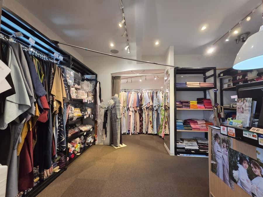 Kanazawa: Kimono Rental, Kenrokuen, and Castle Tour - Good To Know