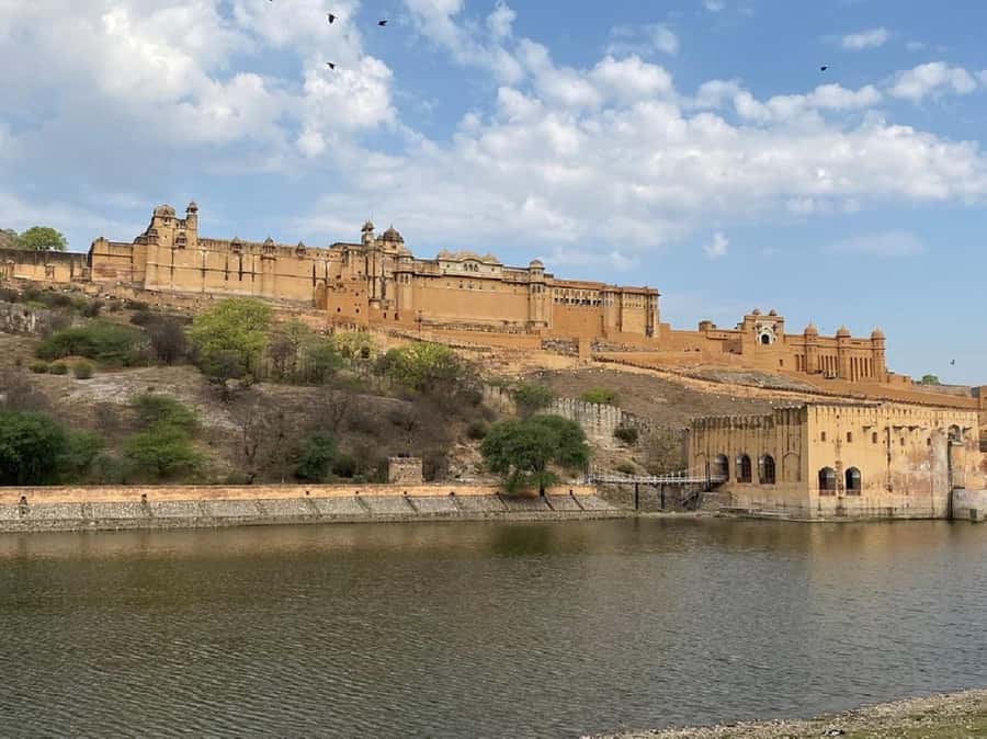 Jaipur: Royal Delights AC Car Sightseeing with Guide - Detailed Breakdown of the Itinerary