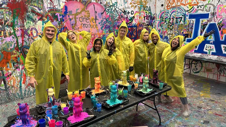 New York: Fluid Bear Painting Private Workshop - The Value of This Art Workshop