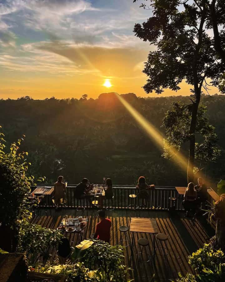 Ubud: Sunset Jungle View, Kecak Dance & Gautama Street Walk - The Kecak Fire Dance: A Cultural Highlight