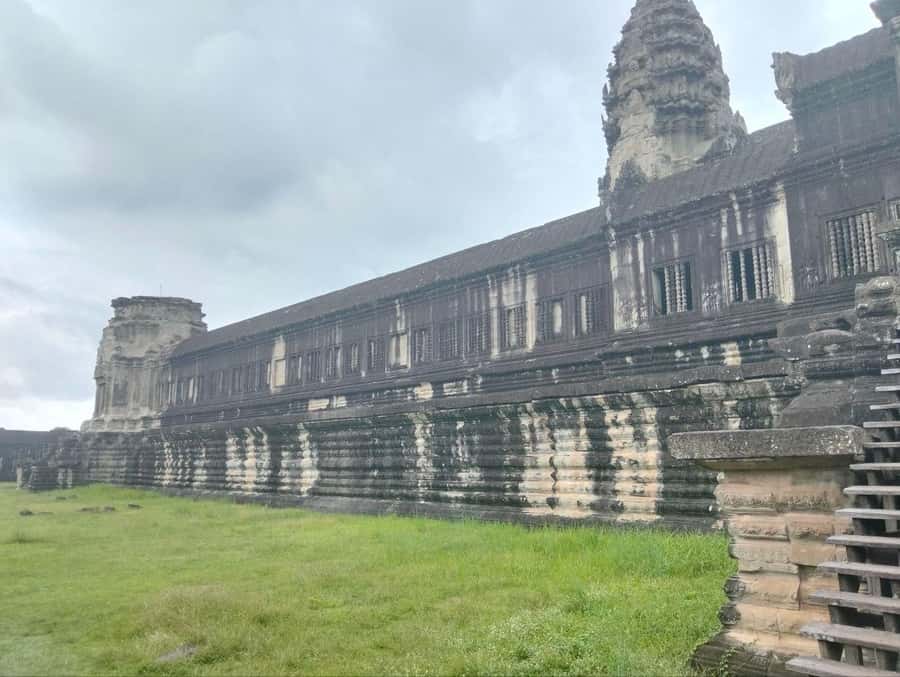 Angkor Wat & Small Tour with Sunrise or Sunset Private Guide - Good To Know