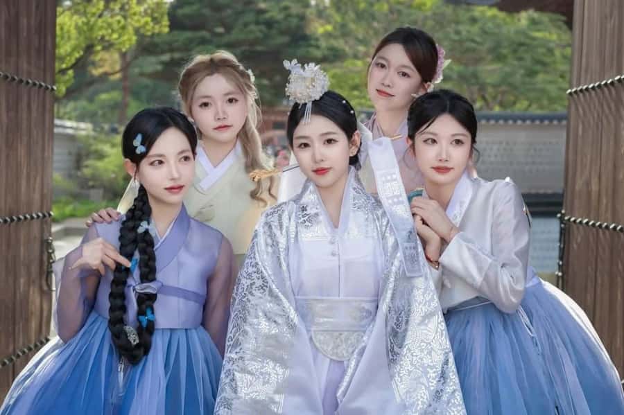 Royal Hanbok Dress-Up & Professional Photoshoot Experience - The Styling: Enhancing Your Natural Beauty