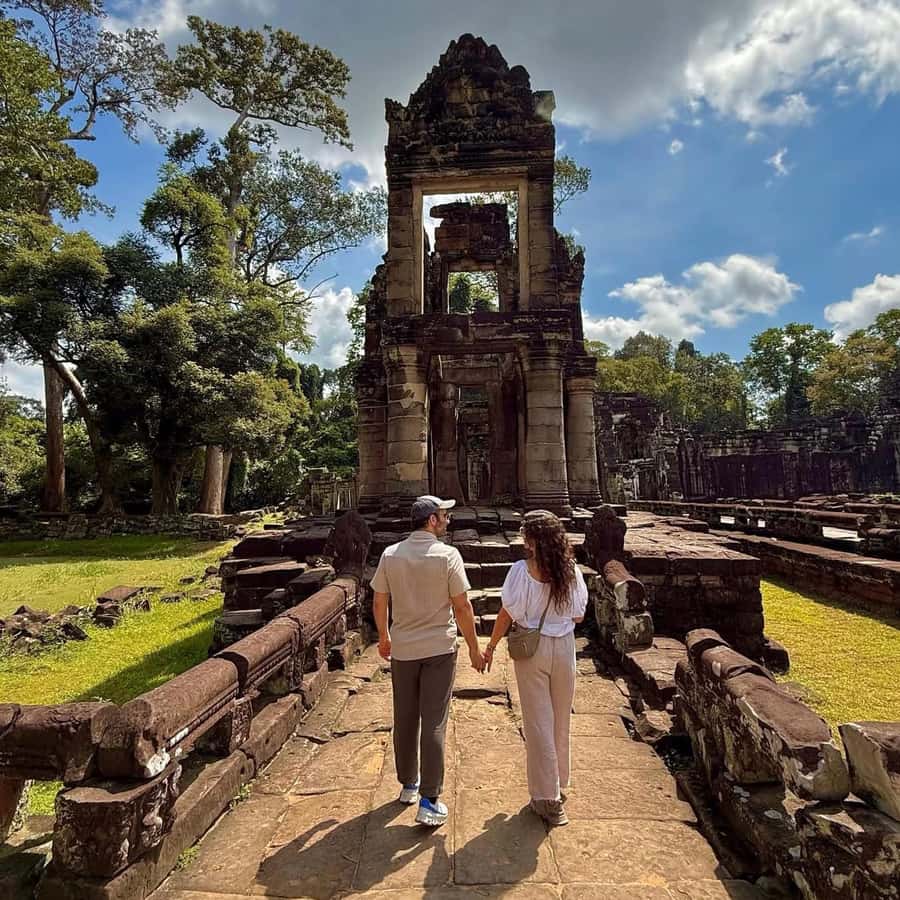 Siem Reap: Angkor Wat Sunrise/Set Private TourSpanish Guide - Practical Details and Why They Matter