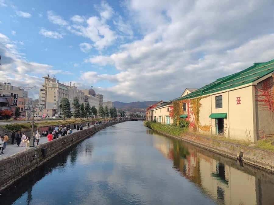 Otaru: Guided Day Tour with Canal and Glass Workshop - The Sum Up