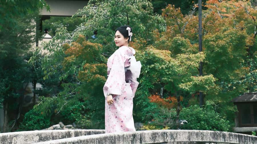 Kyoto: Bespoke Kimono Dressing Experience - An In-Depth Look at the Kimono Dressing Experience