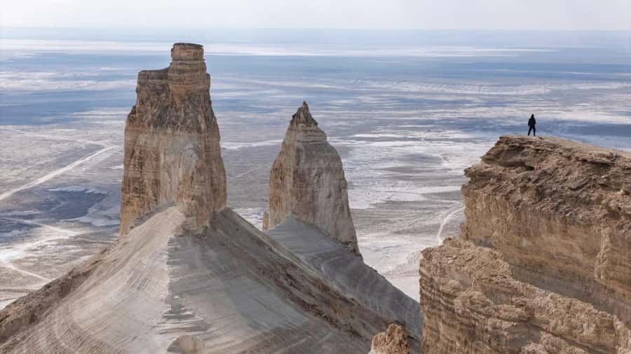 Aktau: 3-Day Mangystau Jeep Tour with Camping - Authentic Experiences and Hidden Gems