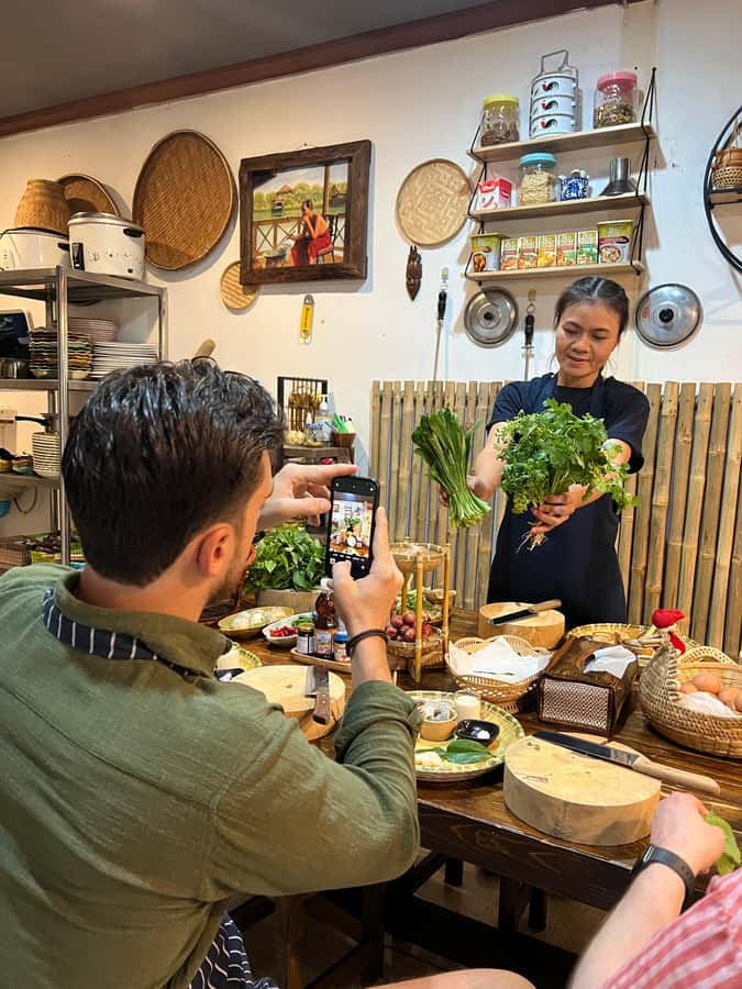 Bangkok: Market Tour, Cooking Class, & Temple Visit - Practical Details and What You Should Know