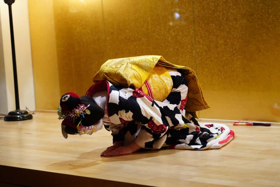 1 Hour Geisha Show in Gion Kyoto - Good To Know