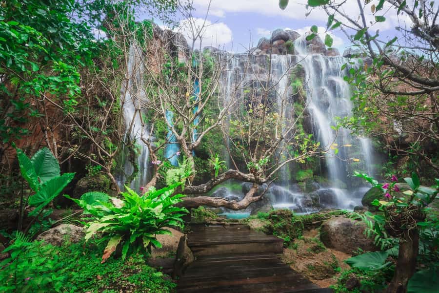 Chiang Mai: Dan Tewada Land, Bamboo Rafting & Waterfall Tour - Discovering the Natural and Cultural Gems of Chiang Mai