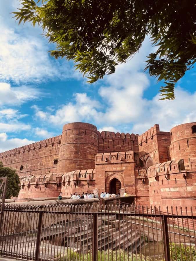 Delhi to Agra: Taj Mahal Private Day Tour with Transfers - The Practicalities of the Tour