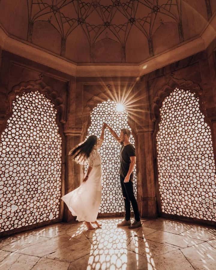 Delhi to Agra: Taj Mahal Private Day Tour with Transfers - Who Is This Tour Perfect For?