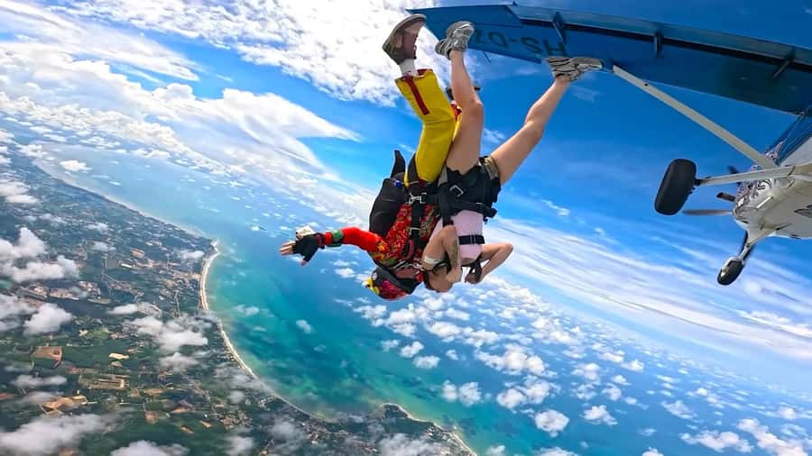 Pattaya-Bangkok Tandem Skydive with Ocean Views - Authentic Experiences from Reviewers