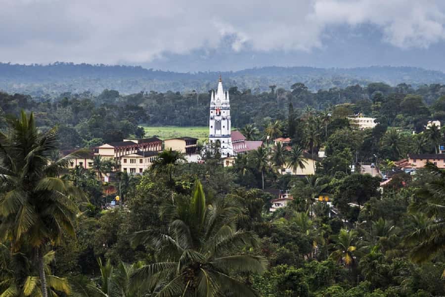 Explore Old Madikeri (Coorg): Guided Walking Tour by Foot - What to Expect from the Experience