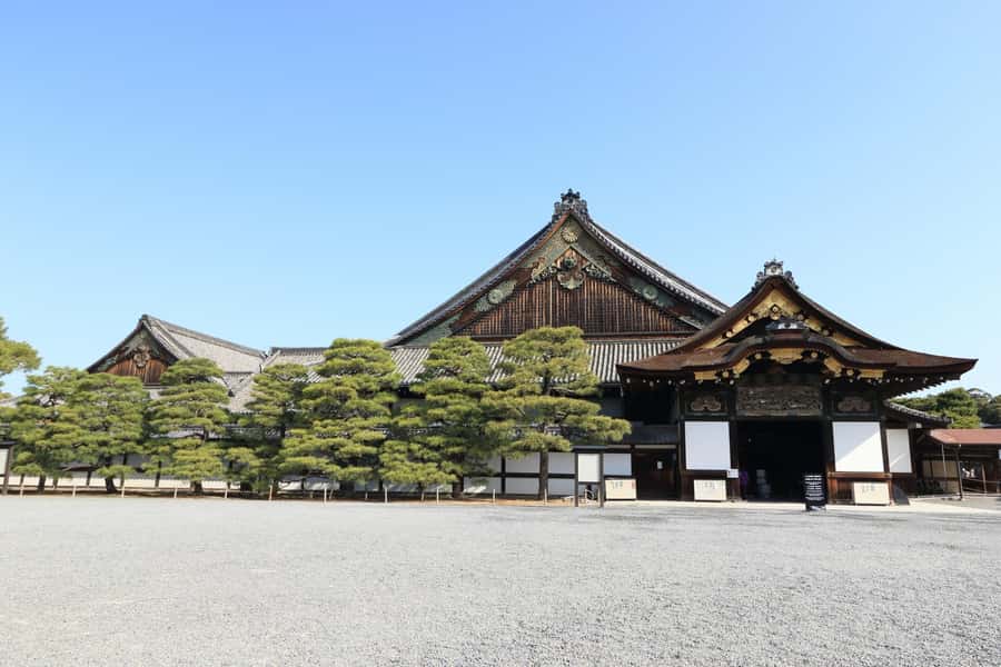 Kyoto: Private Nijo Castle Tour and Private Tea Ceremony - Good To Know