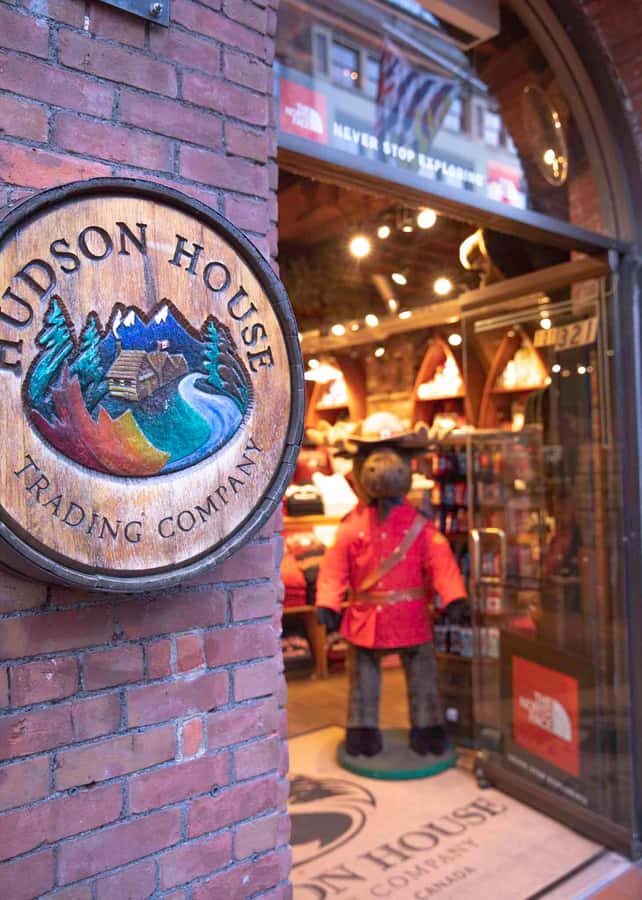 From Vancouver: Professional Photoshoot & Tour - Key Points