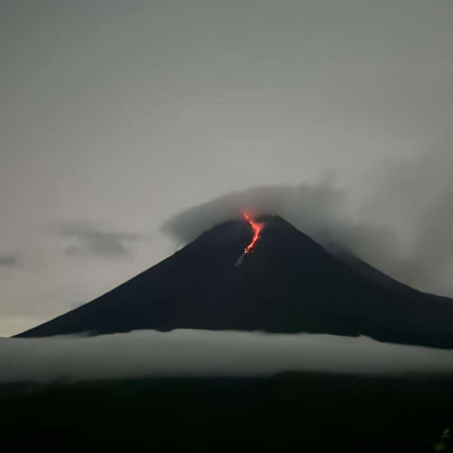 Yogyakarta: Merapi Volcano Sunrise Lava View & Blue Lagoon - Post-Hike Relaxation at Blue Lagoon