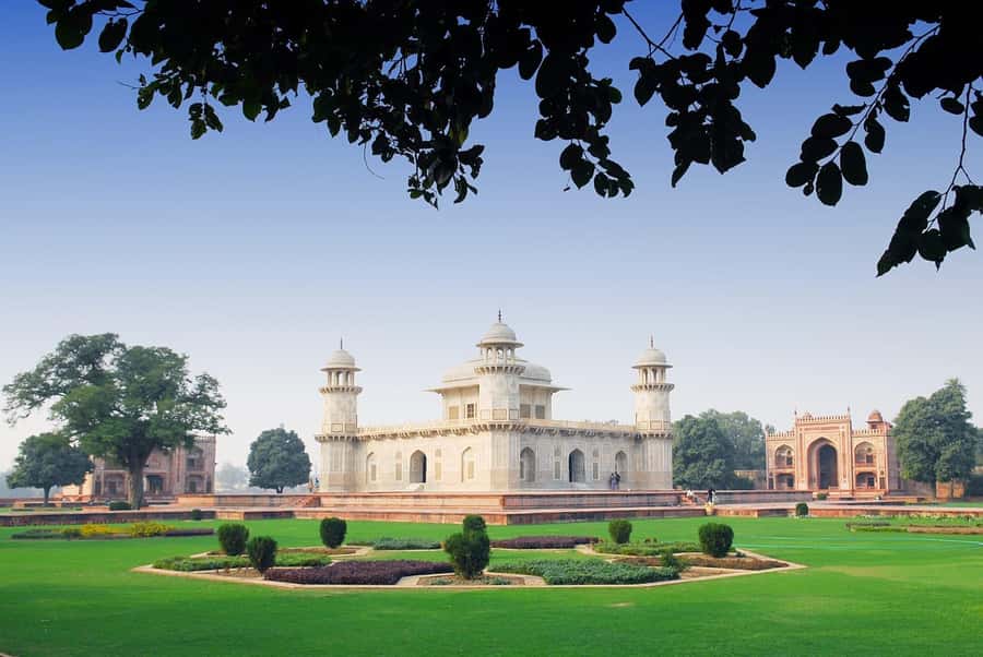 Agra Heritage Tour from Delhi via Express Train - Exploring the Taj Mahal: The Epitome of Mughal Architecture