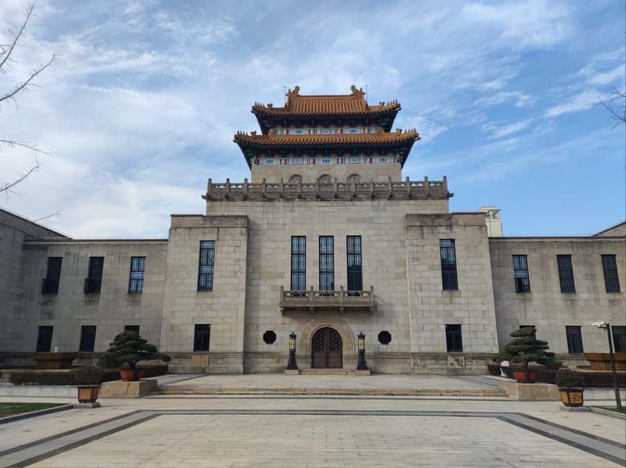 Shanghai Guided Tour: Universities, KMT remnant, Tech Firms - Key Points