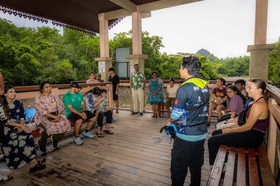 Langkawi:6 Hours Mangrove Night Safari with Pick Up & Dinner - FAQ