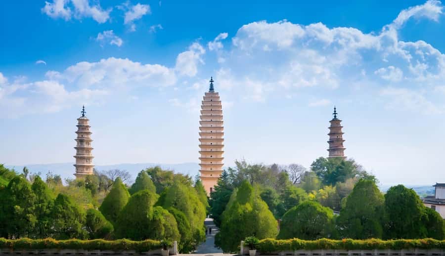 Dali: Chongsheng Temple, Xizhou, & Erhai Lake 1 Day Tour - What Makes This Tour Stand Out?