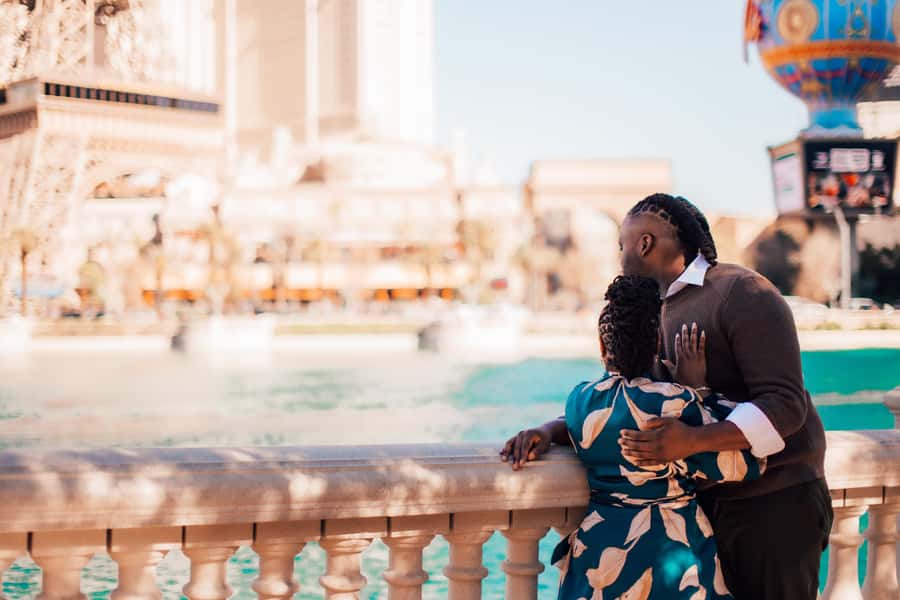 Private Vacation Photoshoot with Photographer in Las Vegas - Who Will Love It?