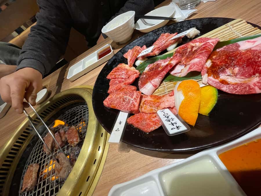 TokyoShinjuku Night Tour: Izakaya & Hidden Bars - Who Should Consider This Experience?