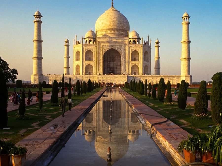 From Delhi :Taj Mahal & Agra fort tour by gatiman train - Who Would Love This Tour?