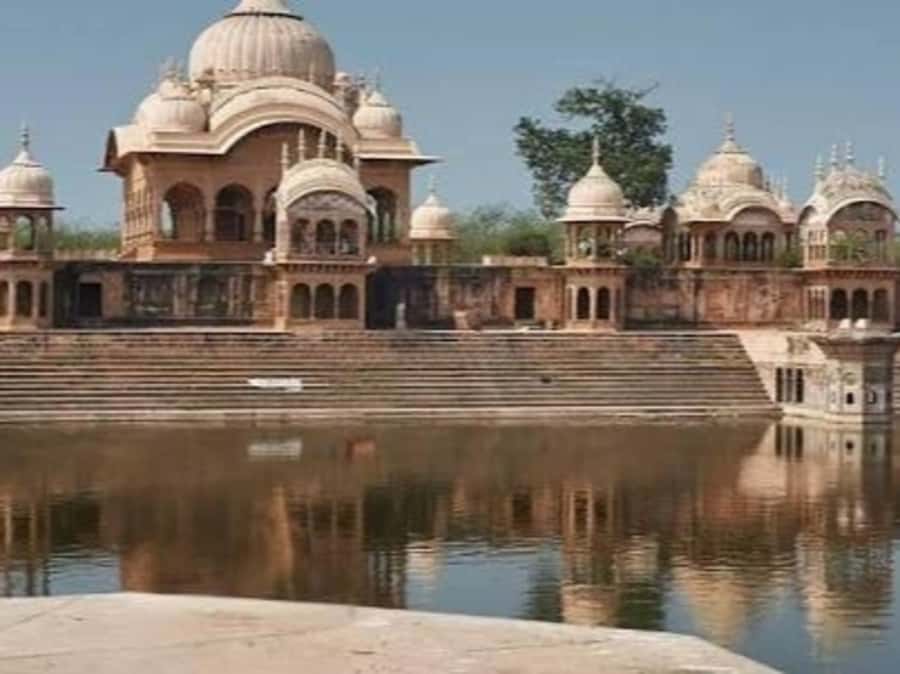 Private 1 Day Mathura Vrindavan Tour From Delhi By Road - Key Points