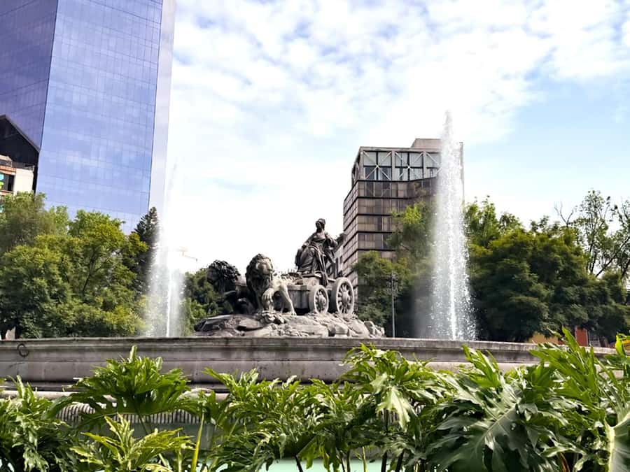 Mexico City: La Roma and La Romita Tuk Tuk Tour - Exploring La Roma and La Romita on a Tuk Tuk