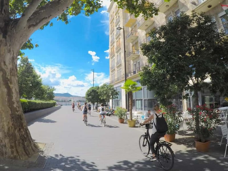 Budapest: Guided Bike & E-bike Tour with a Goulash - Why Choose the Budapest Bike & E-bike Tour?