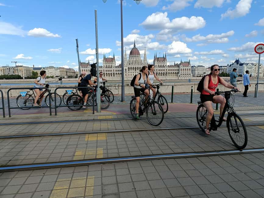 Budapest: Guided Bike & E-bike Tour with a Goulash - Who Is This Tour Best For?