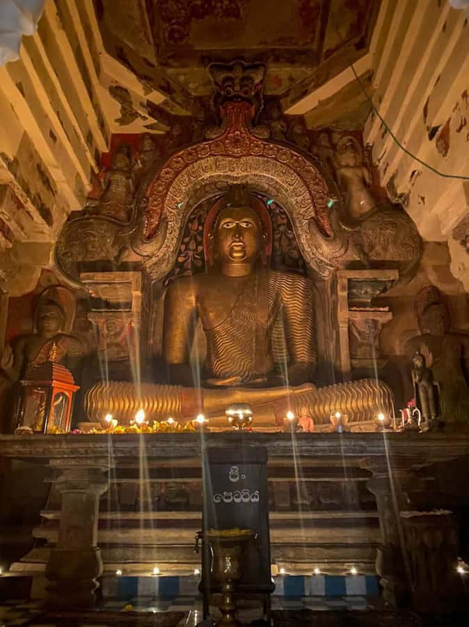 Kandy: Carvings, Stone Temples & Sacred Rituals Day Tour - Good To Know