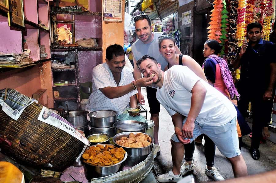 Old Delhi: Night Time Feast A Food Lovers Tour - An In-Depth Look at the Old Delhi Night Food Tour
