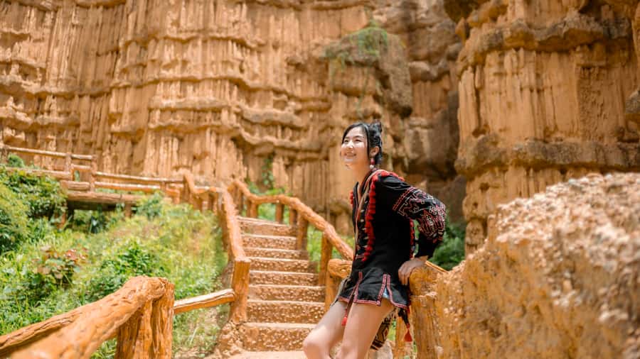 Chiang Mai: Pha Chor Canyon Afternoon Light & Carp Cafe - The Journey to Carb Cafe