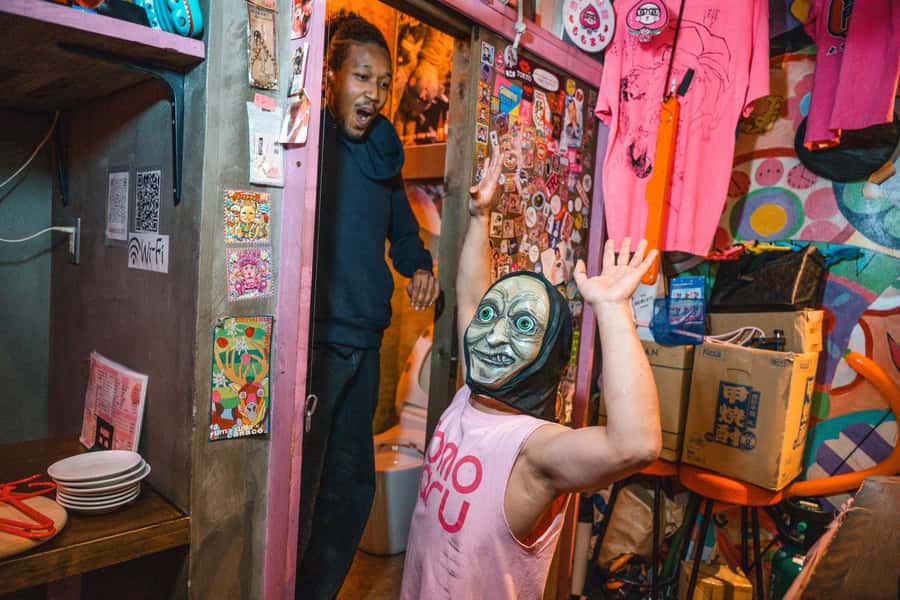 Tokyo: Shibuya Crazy Entertainment Bar Experience with Local - Tokyo: Shibuya Crazy Entertainment Bar Experience with Local