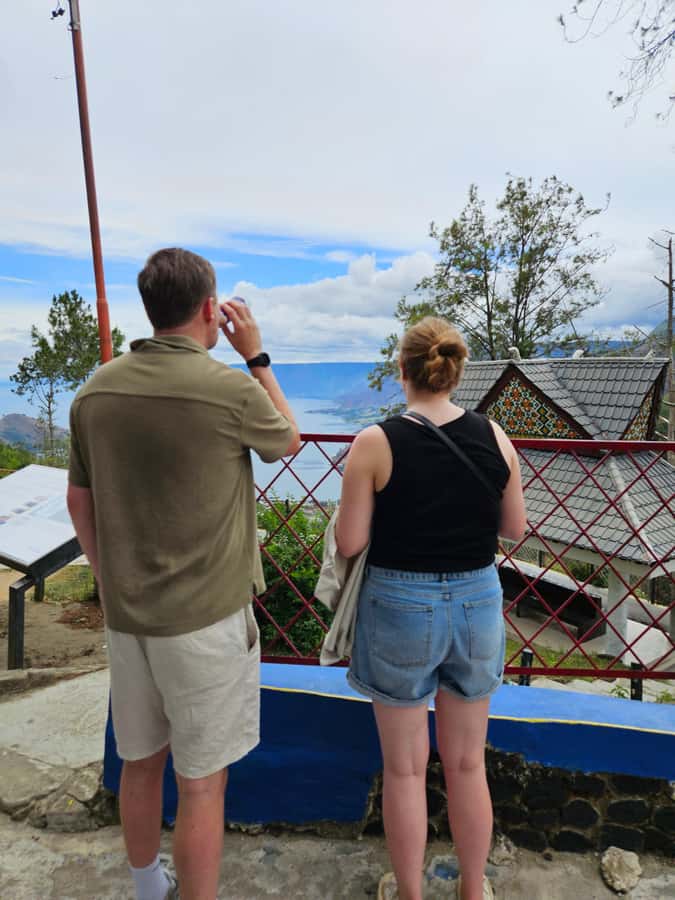 Samosir : Sianjur Mula Mula and Weaving Ulos Tour - Visiting Samosir Island & Ulos Weaving