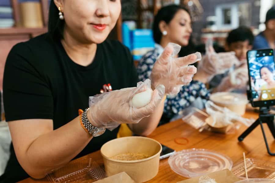 Singapore: JIAK 99 Guided Hawker Experience with Chef Table - Summary