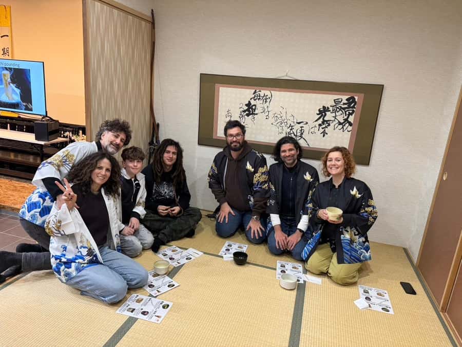 Kyoto : mochi pounding Experience& tea ceremony & Real Sword - Key Points