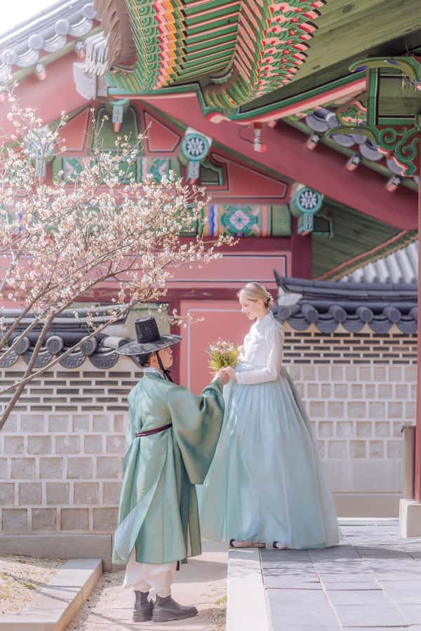 Seoul: Premium Hanbok Photo in Seoul by Sony Award Pro - The Experience: What to Expect