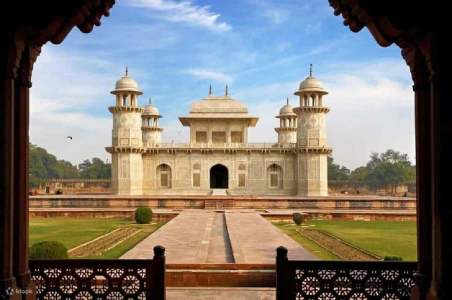 Sunrise Taj Mahal, Agra Fort & Baby Taj Tour (All-Inclusive) - Exploring the Experience in Detail